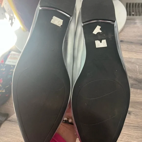 Nine West Silver Embellished Flats - Picture 6 of 6